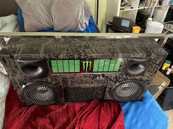 Photo Bumpboxx Bluetooth Speaker Freestyle Monster Energy Edition $350