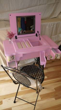 Photo Custom Built Dressing TableDesk With Wrought Iron Base $225