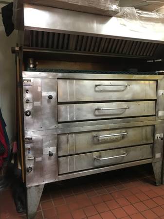 Photo Double Deck Bakers Pride Y602 Ovens $14,995