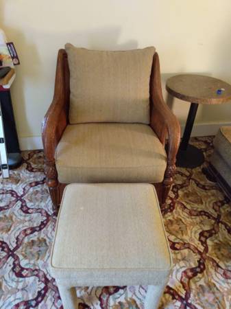 Photo Ethan Allen British Classics Palm Grove Chair $475