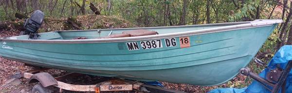 Photo Fishing Boat Motor $700