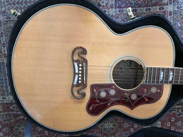 Photo Gibson SJ 200 Standard 2017 $3,599
