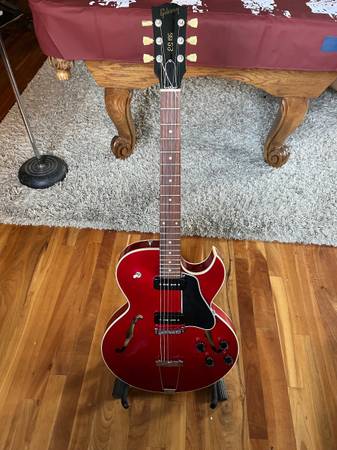 Photo Gibson es-135 $1,700