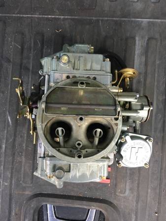 Photo HOLLEY 650 CFM Classic Holley Carburetor Spreadbore Quadrajet $325
