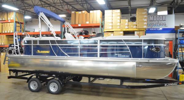 Photo HUGE SALE NEW 2023 Landau pontoon Boat 232 IB sport w115hp $37,699