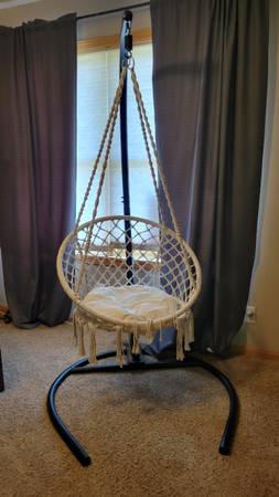 Photo Indoor hammock chair swing and stand $100