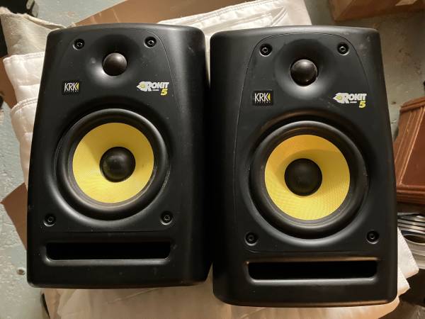 Photo KRK Rokit 5 Studio Monitors (pair) - For sale or trade $230