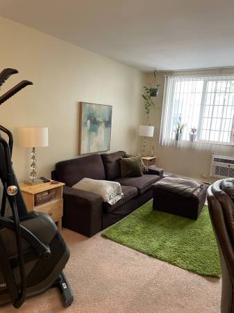 Photo Lake West Apartments has the perfect one-bedroom apartment availabl $995