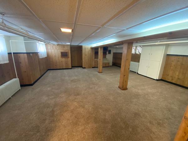 Photo Lower Duplex for 111 on the Lake Huge Living Room, Walkout, Parking $1,300