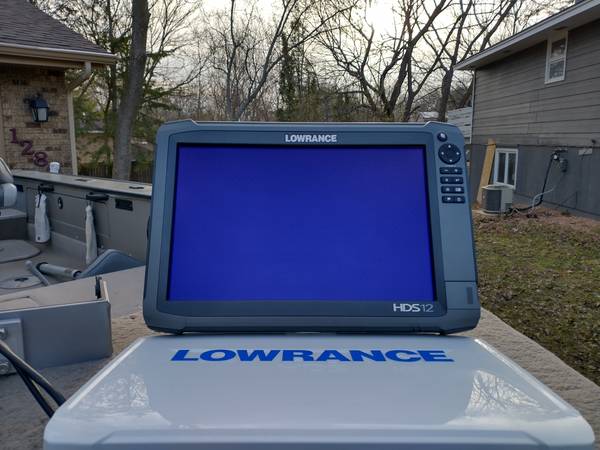 Photo Lowrance HDS 12 Gen 3 Touchscreen $1,200