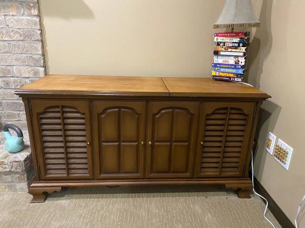 Photo Mid century modern Zenith record console player $500