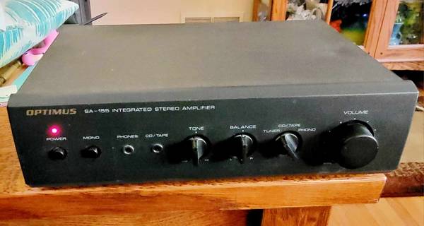 Photo Nice Vintage Optimus (radio shack) SA-155 Integrated Stereo Amplifier $30