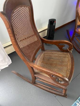 Photo Old wooden rocking chair $75