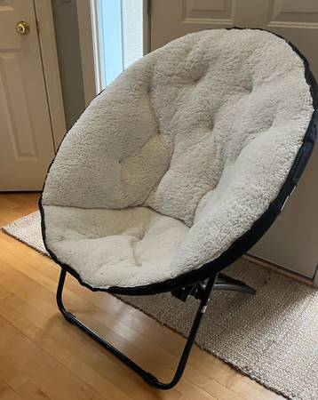 Photo Papasan Chair - blackwhite - foldable - great for dorm room $10