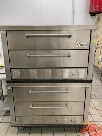 Photo Peerless 4 Deck Electric PizzaBake Oven $3,000