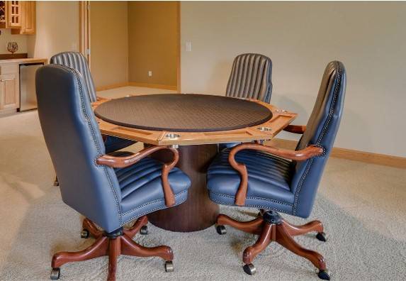 Photo Poker Table and 6 Executive Chairs $1,500