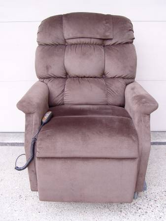 Photo Recliner  Lift Chair $350