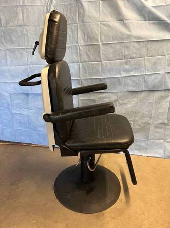 Photo Reliance 3000 Hydraulic Hi Low Recline ENT Ophthalmic Chair Ink Bed $300