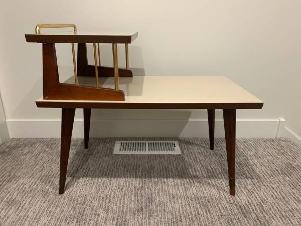Photo Sleek Mid Century Modern End Table 2 Level Formica Wood Gold $60