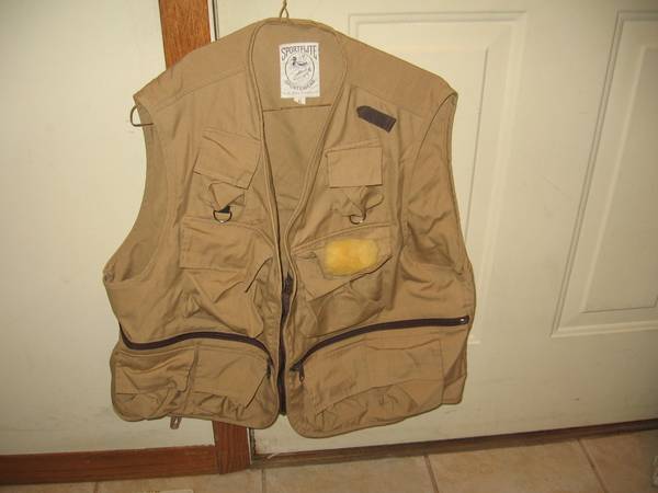 SportFlight Fishing Vest Size Large Like New $15