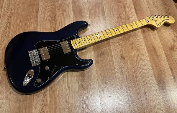 Photo Squier Vintage Modified 70s Stratocaster Translucent Blue Upgrades $325