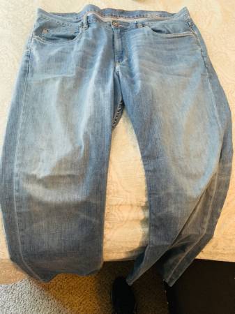 Photo Tommy Bahama mens jeans 4230 $40