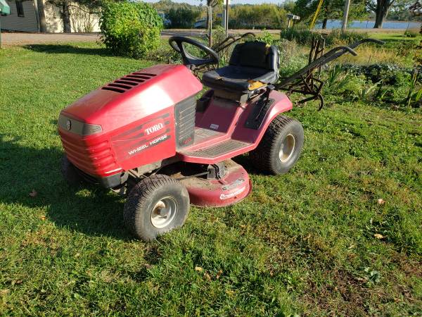 Photo Toro and Craftsman Riding Mowers for RepairParts $175