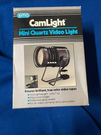Photo Vintage Cam Light mini quartz video light $39