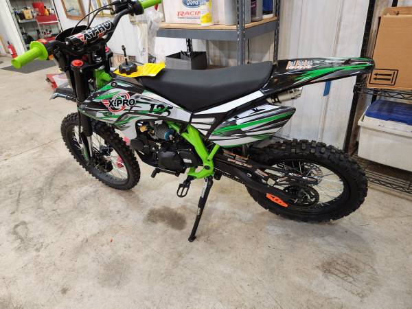 Photo X Pro, 125 Dirt bike. New $1,650