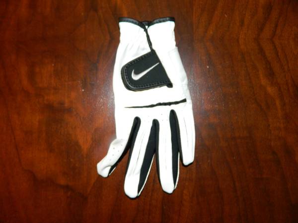 Photo Youth Nike Golf Glove $5
