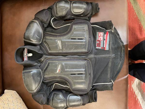 Photo EVS BJ33 ballistic chest protector youth small (under 7 years old $25
