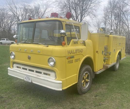 Photo Ford Forester Fire Truck Engine Pump $4,500