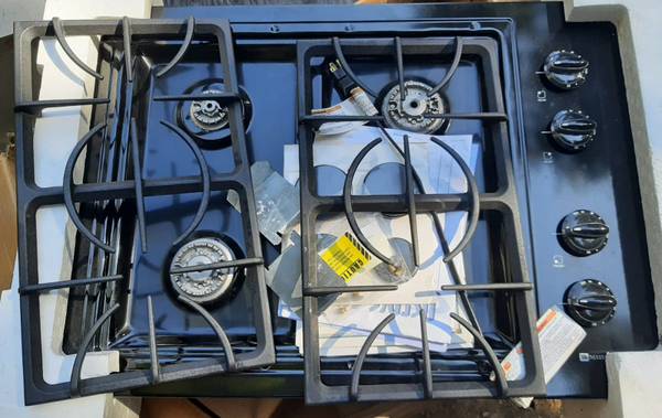 Photo Maytag Drop-in Gas Cooktop 30 $300