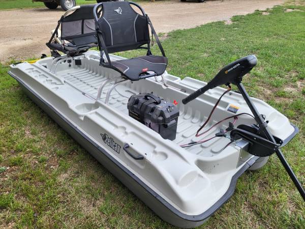 Pelican boat  motors $1,100