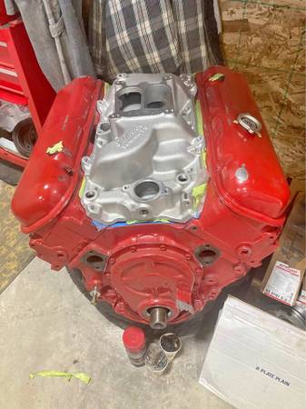 Photo Rebuilt Chevy 454 motor $4,000