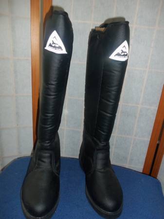 Riding Boot Horse Active Nordic Black  W8 - NEW $55
