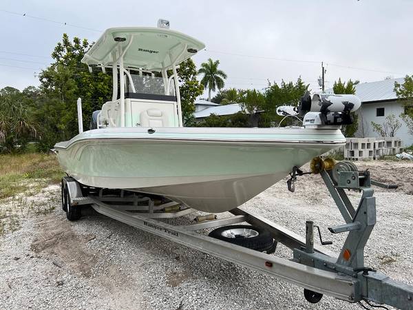 Photo 2016 25 fiberglass, Ranger, bay boat $52,000