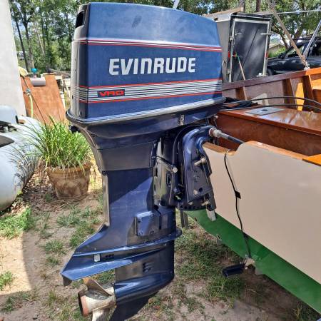 Photo Evinrude 60 hp 2 stroke VRO 1989 outboard motor $1,800