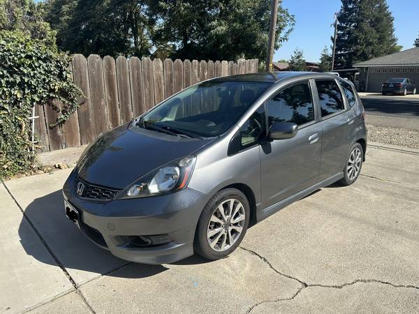 Photo 2013 Honda Fit Sport $10,900