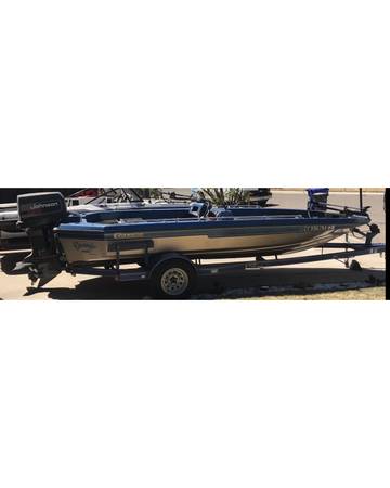 Chion 18.6 Bass Fishing boat $3,800