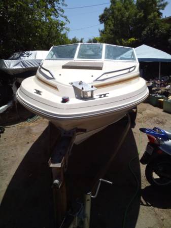 Photo Cuddy cabin boat $1,800