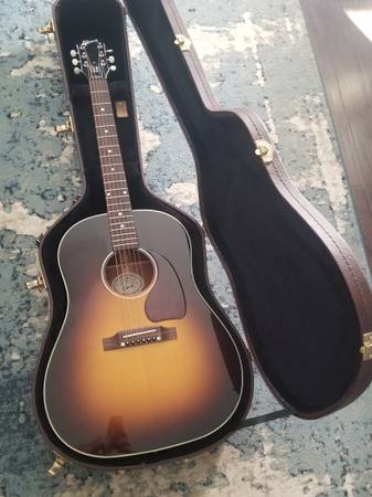 Photo Gibson J-45 Standard Acoustic Guitar Electric .. NEW $2,500