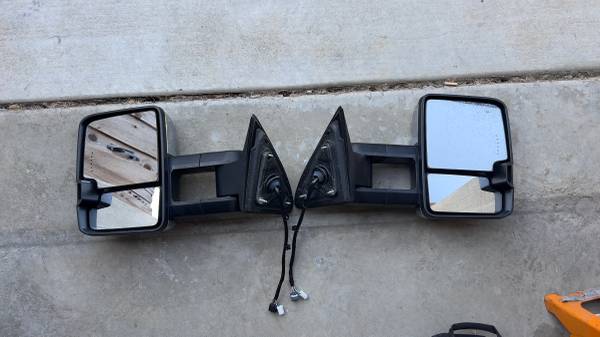 Photo Trailering Mirrors for 2015-2020 GMC Yukon Chevy Tahoe  Suburban $400