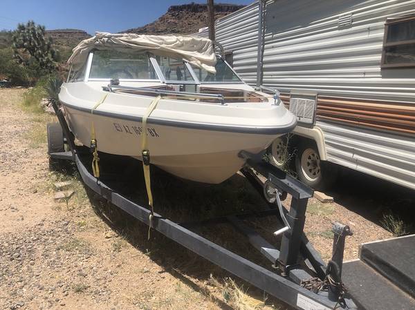1983 SeaSwirl Boat $850