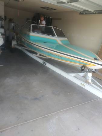 Photo 1989 centurion boat and trailer $1,500