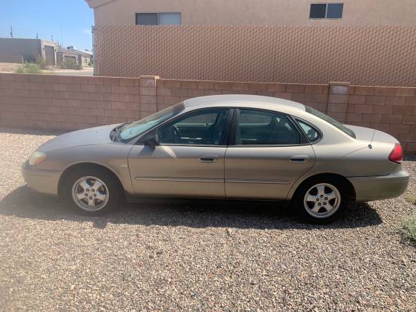 2004 Ford Taurus - $1500 (lake Havasu) 