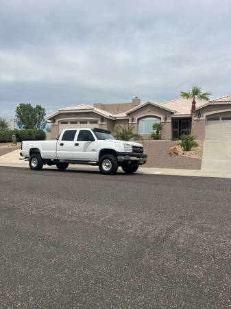 Photo 2007 Chevy Silverado Duramax 3500 1-ton long bed $22,000
