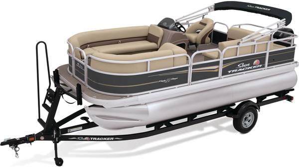 Photo 2023 Suntracker 18 Party Barge DLX w75h $34,770