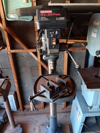 Photo Craftsman 17 inch Drill Press $220