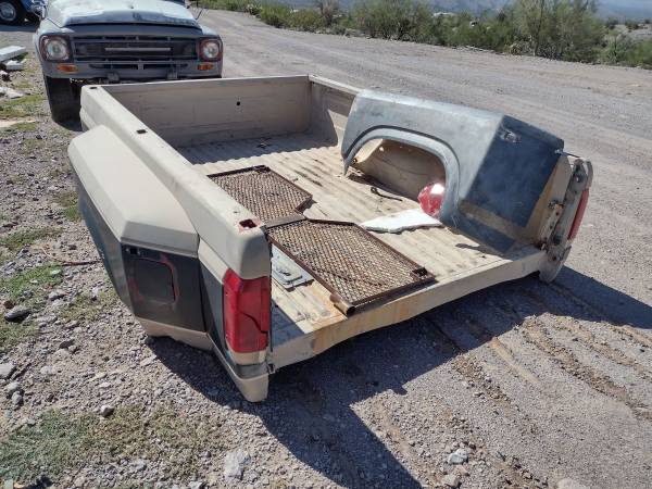 Photo Ford 1 ton F350 Dually Bed $300